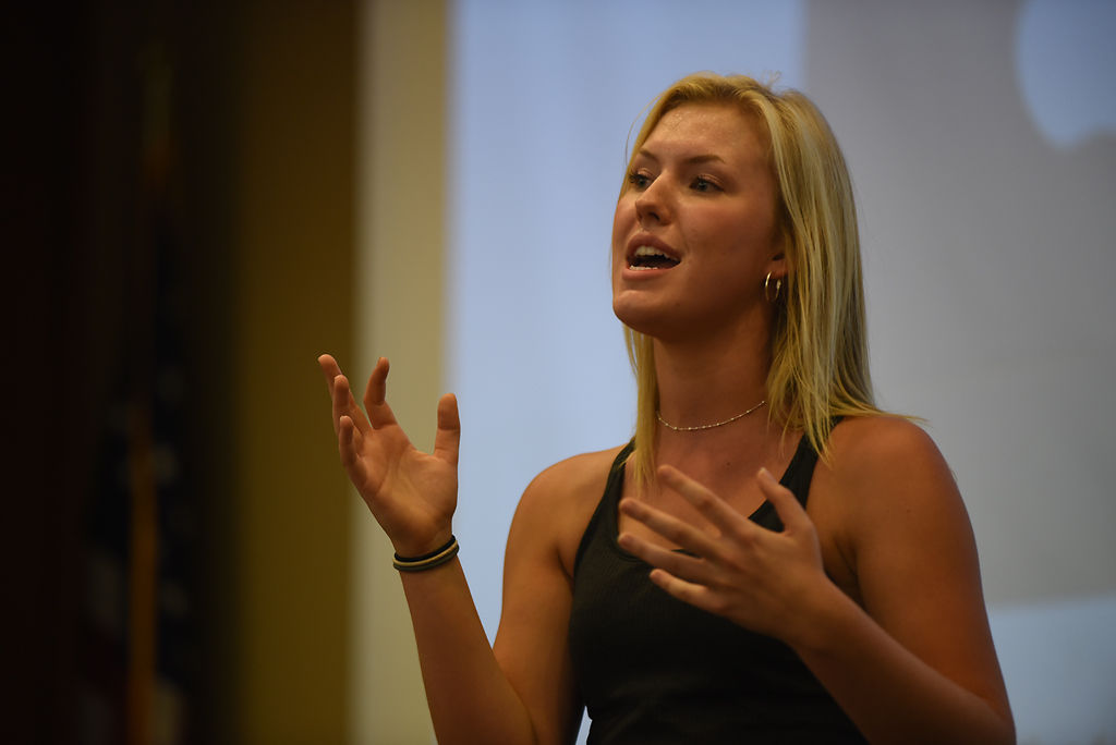 Liza Mahacek sings Maren Morris' song "Girl."
